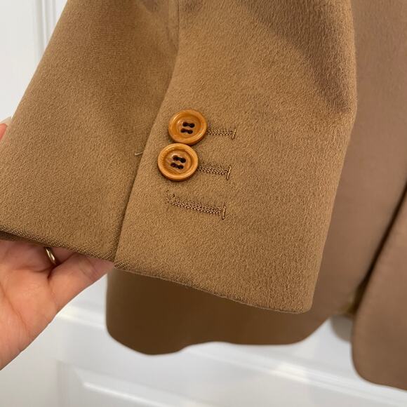 Armani Collezioni 100% Cashmere Blazer Jacket Camel Tan Barney's NY Career 10 M - Picture 8 of 8